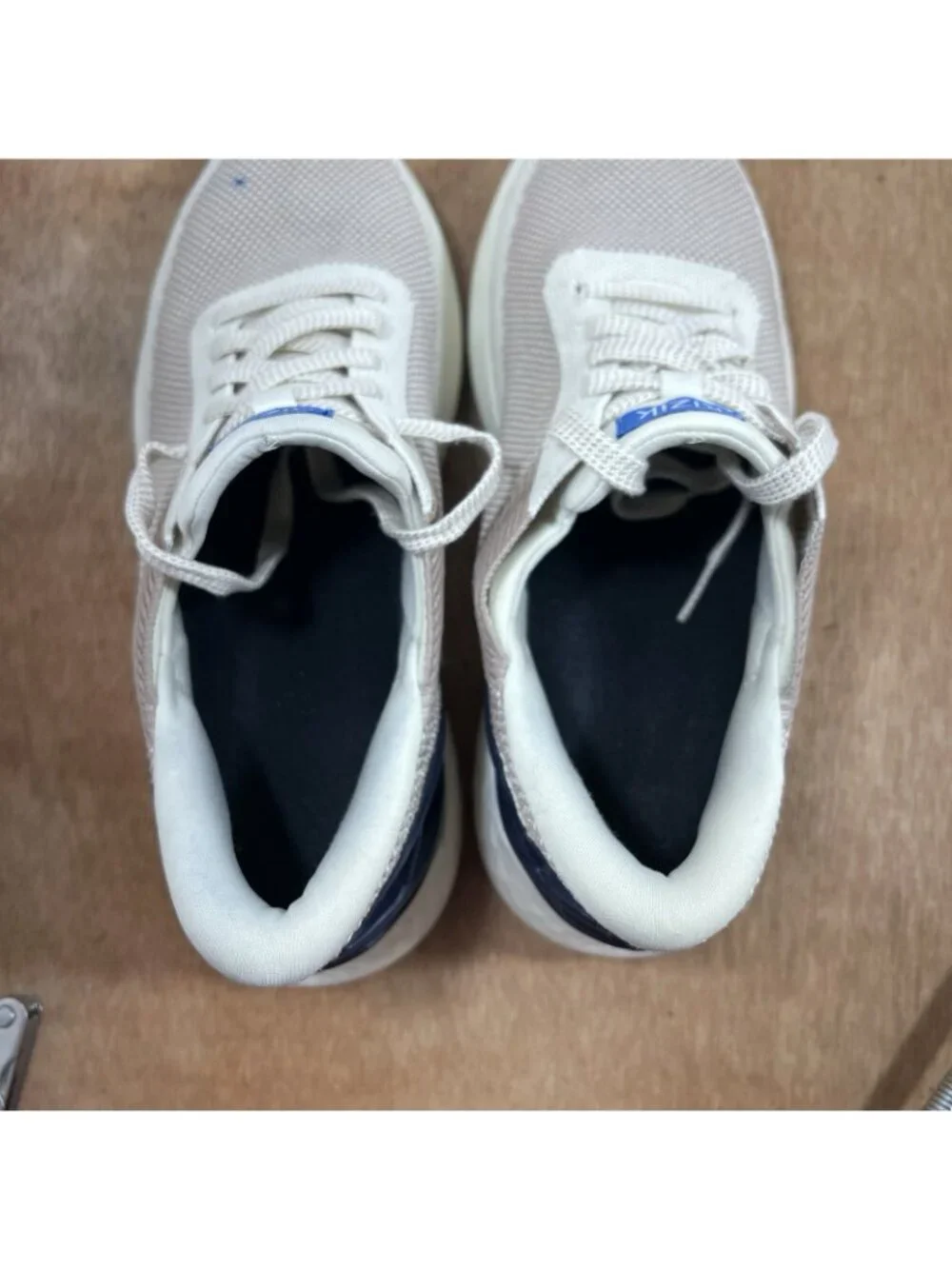 Kizik Athens Women Size 9.5 Handsfree Slip On Shoes Sneakers